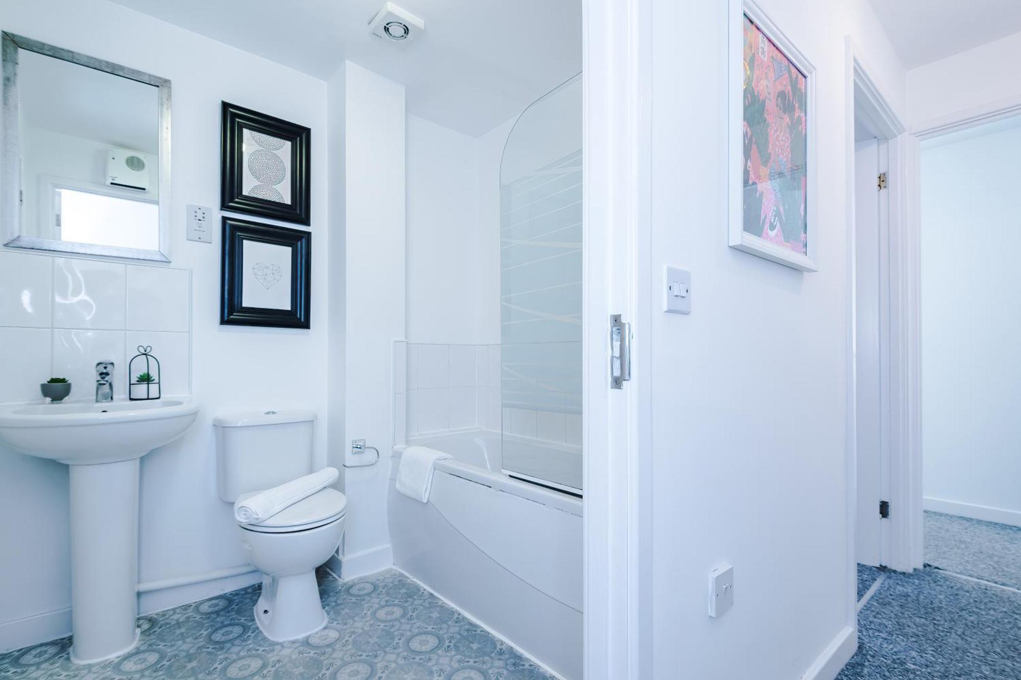 The Consort Serviced Apartment Coventry Exterior photo